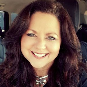 Meet your Posher, Marcia